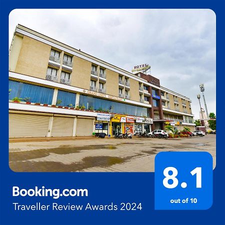 Fabhotel Prime Grand Unity, Changodar Ahmedabad Eksteriør billede