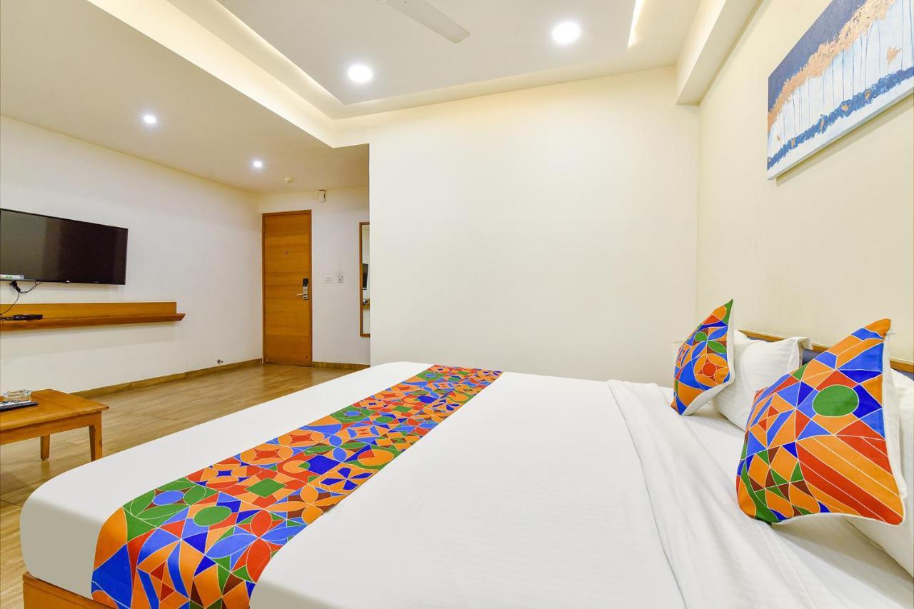 Fabhotel Prime Grand Unity, Changodar Ahmedabad Eksteriør billede