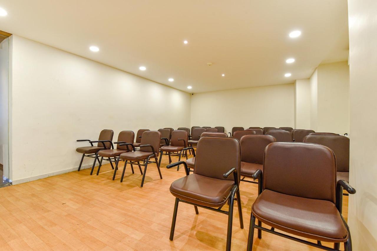 Fabhotel Prime Grand Unity, Changodar Ahmedabad Eksteriør billede