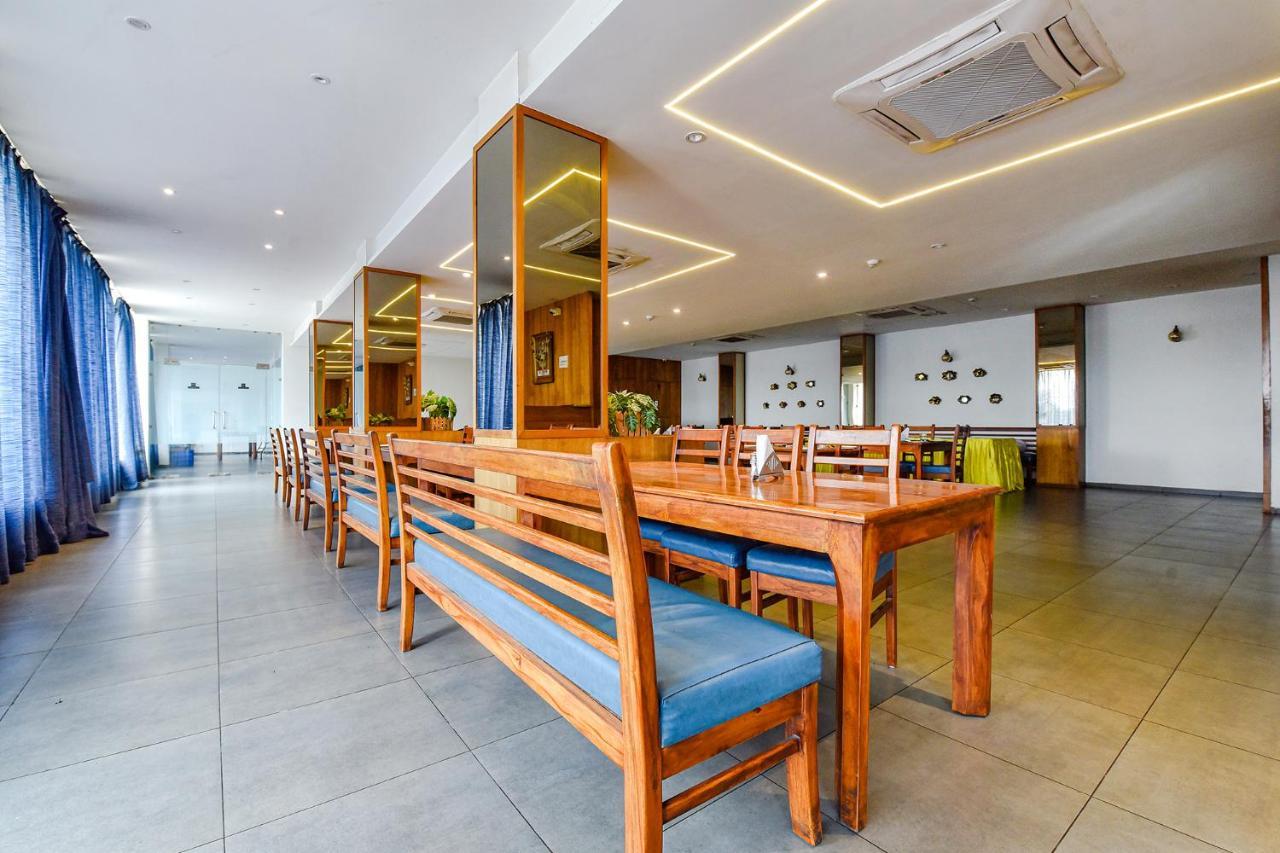 Fabhotel Prime Grand Unity, Changodar Ahmedabad Eksteriør billede