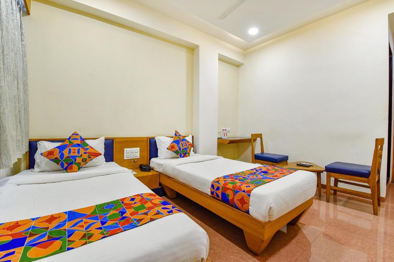 Fabhotel Prime Grand Unity, Changodar Ahmedabad Eksteriør billede