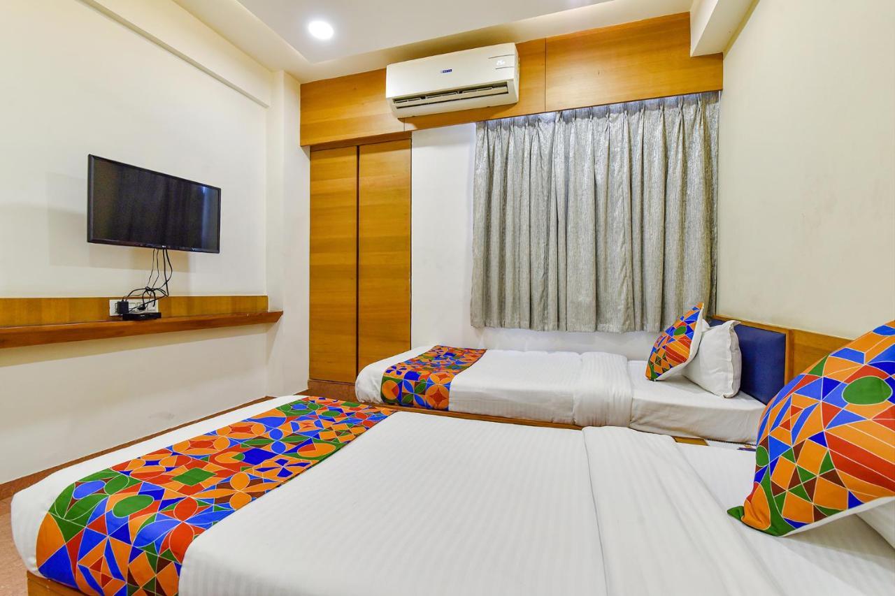 Fabhotel Prime Grand Unity, Changodar Ahmedabad Eksteriør billede
