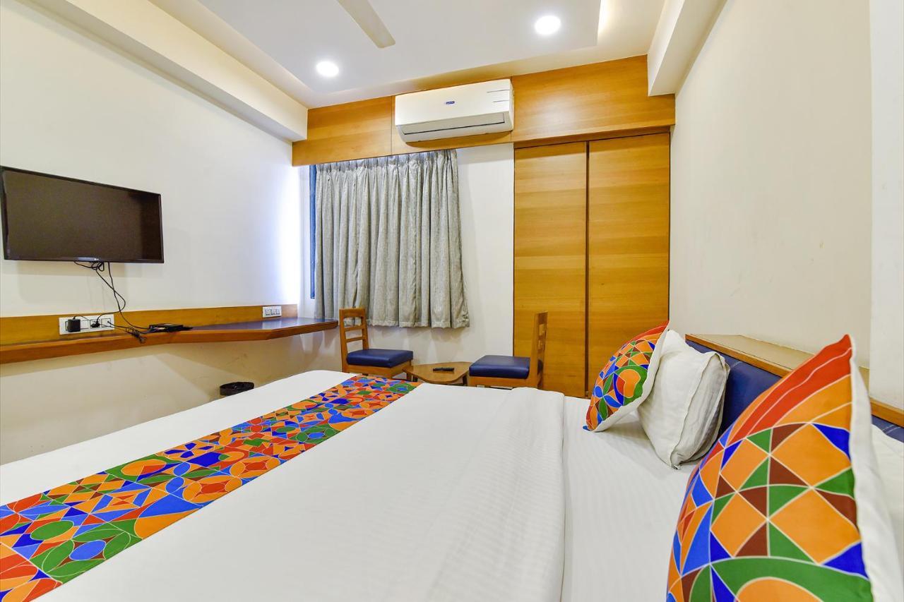 Fabhotel Prime Grand Unity, Changodar Ahmedabad Eksteriør billede